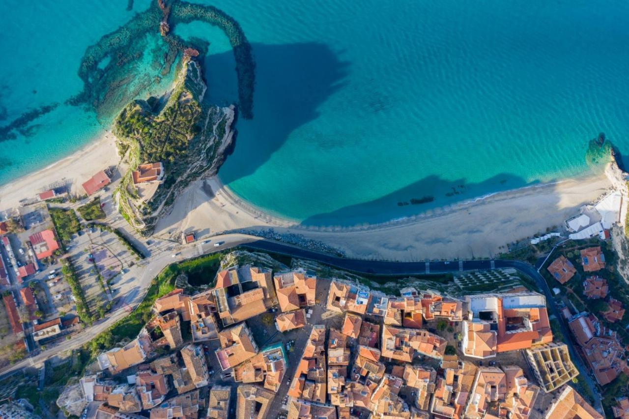 J Luxury Home Tropea Bagian luar foto